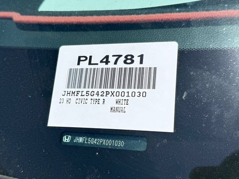 Used 2023 Honda Civic Type R image 8