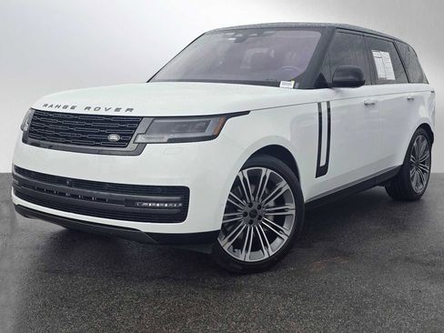 Used 2022 Land Rover Range Rover SE image 1