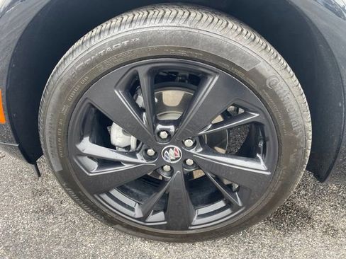 Used 2023 Buick Envision Essence w/ Sport Touring Package image 45