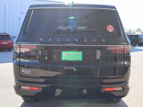 New 2025 Jeep Wagoneer L Series II AWD/4WD image 4