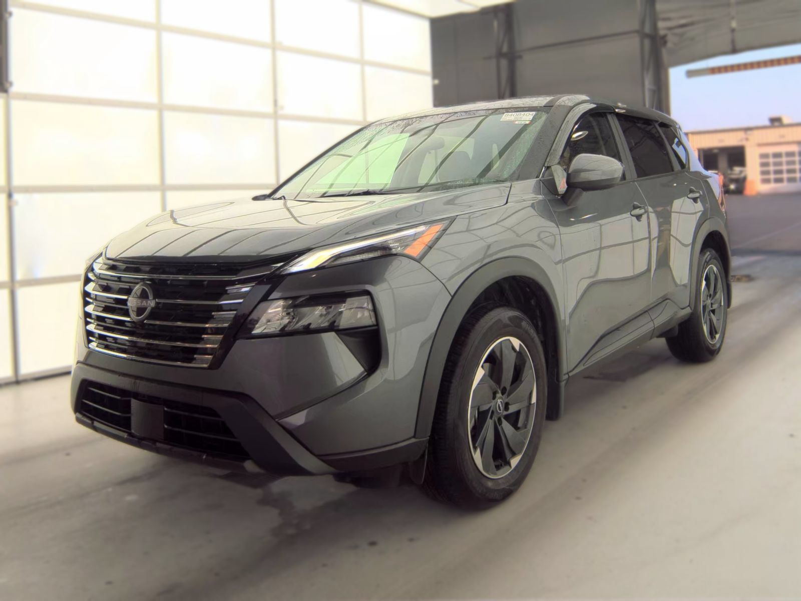 Used 2026 Nissan Rogue SV AWD/4WD image 4