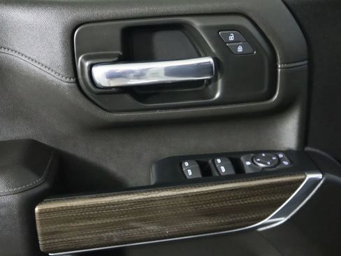 Used 2023 Chevrolet Silverado 2500 LT w/ Convenience Package image 24