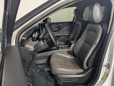 Used 2023 Lincoln Corsair Reserve w/ Equipment Group 201A image 12