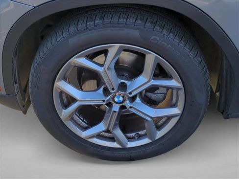 Certified 2024 BMW X3 sDrive30i w/ Premium Package w/ZPA image 24