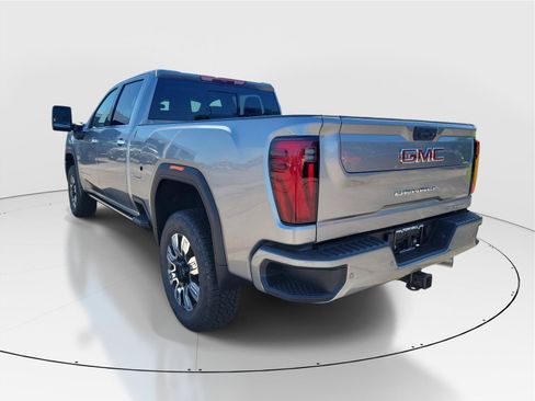 New 2026 GMC Sierra 2500 Denali AWD/4WD image 3