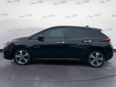 Used 2022 Nissan Leaf SV w/ SV Technology Package image 2