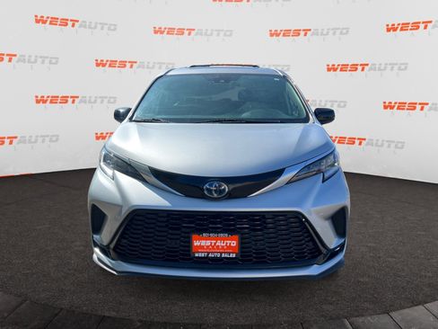 Used 2021 Toyota Sienna XSE w/ XSE Plus Package image 8