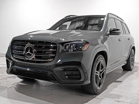 New 2026 Mercedes-Benz GLS 450 4MATIC image 3