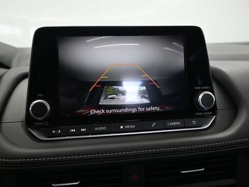 Used 2026 Nissan Rogue SV FWD image 38