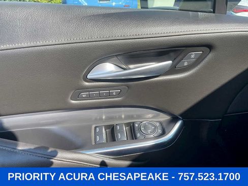 Used 2025 Cadillac XT4 Premium Luxury AWD/4WD image 11