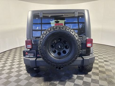 Used 2017 Jeep Wrangler Unlimited Sport w/ Quick Order Package 24S AWD/4WD image 5
