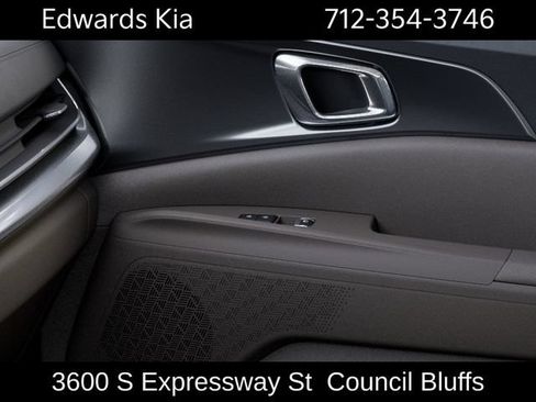 New 2027 Kia Carnival LX FWD image 27