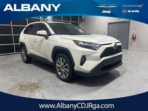 Used 2022 Toyota RAV4 XLE Premium FWD image 1