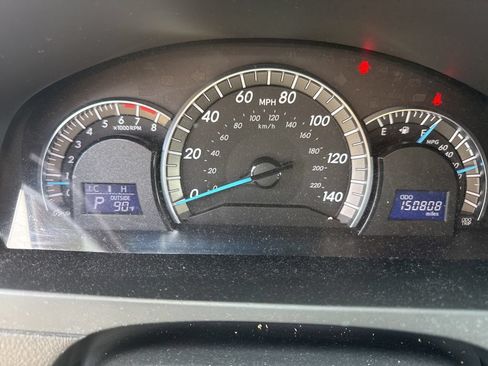 Used 2012 Toyota Camry SE FWD image 7