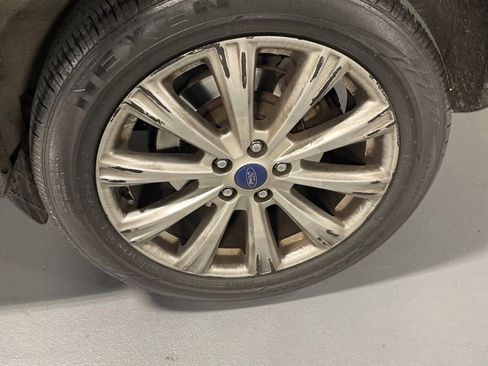 Used 2017 Ford Escape Titanium FWD image 23