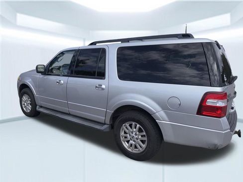 Used 2011 Ford Expedition EL XLT image 6