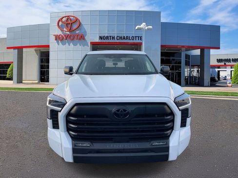 Used 2023 Toyota Tundra SR5 w/ SR5 Convenience Package AWD/4WD image 3