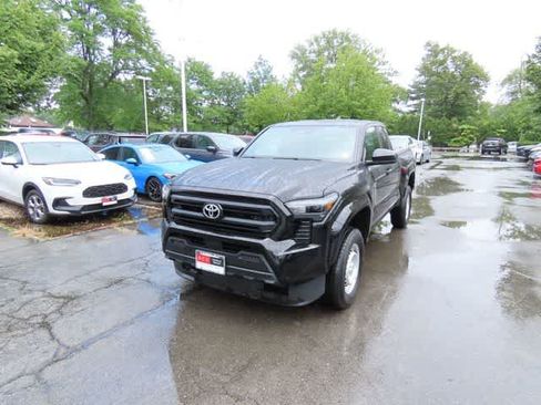 Used 2025 Toyota Tacoma SR w/ SR Upgrade Package AWD/4WD image 1
