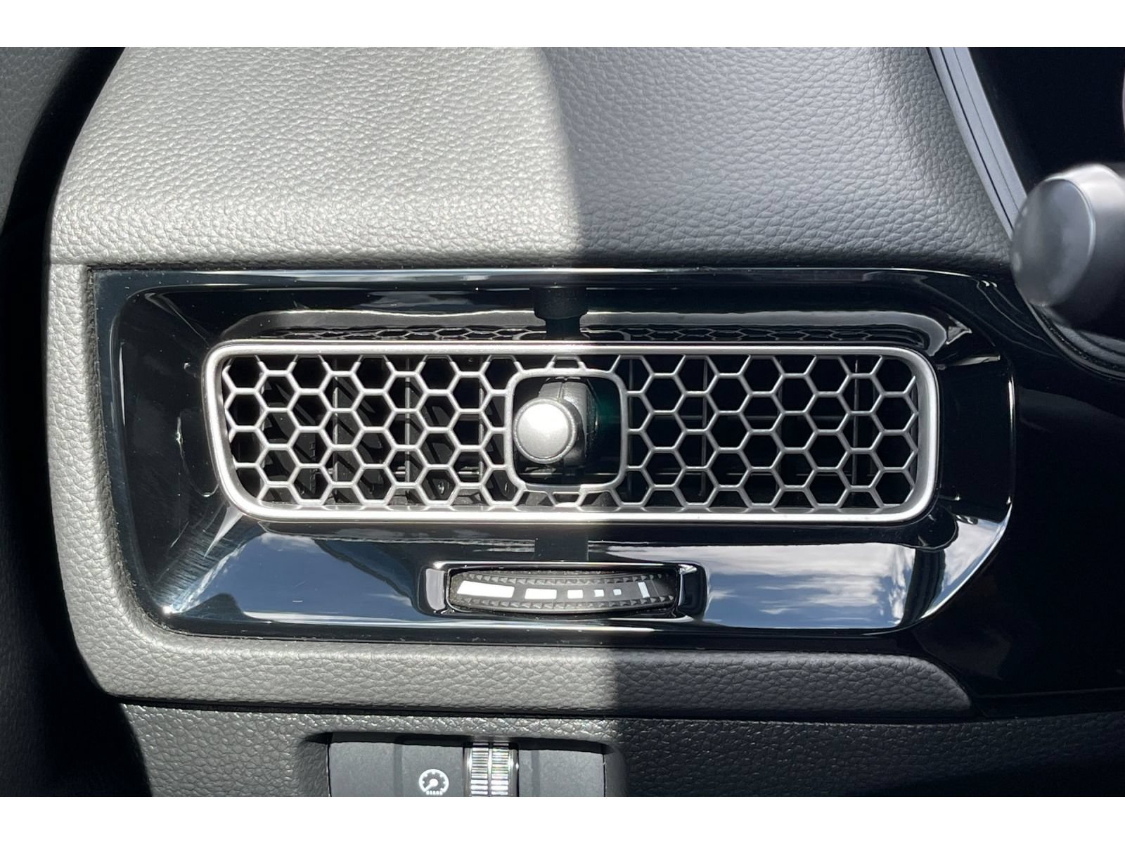 Certified 2024 Honda Civic Sport image 27
