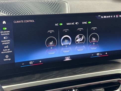 Certified 2023 BMW 330i Sedan w/ M Sport Package RWD image 22