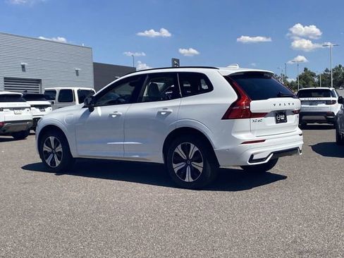 New 2025 Volvo XC60 T8 Plus image 9