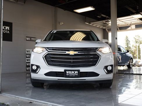 Used 2019 Chevrolet Traverse Premier w/ LPO, Floor Liner Package AWD/4WD image 3