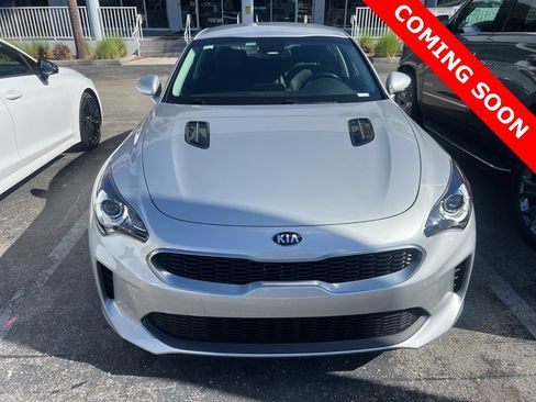 Certified 2018 Kia Stinger image 2