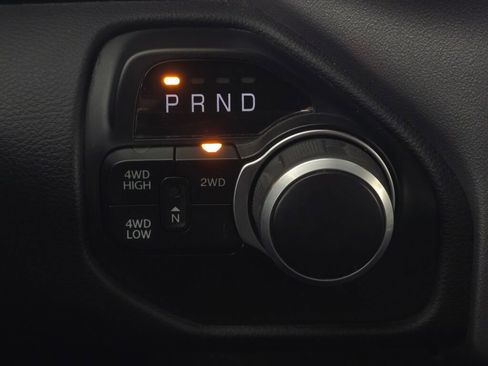 Used 2024 RAM 2500 Big Horn image 33