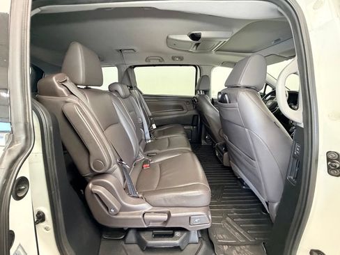 Used 2019 Honda Odyssey Touring image 9