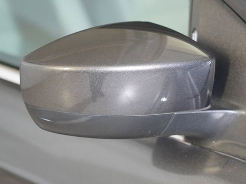 Used 2019 Ford Escape SE image 25