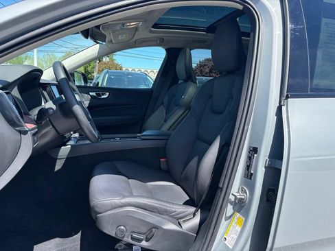 Certified 2024 Volvo XC60 B5 Plus w/ Protection Package Premier AWD/4WD image 19