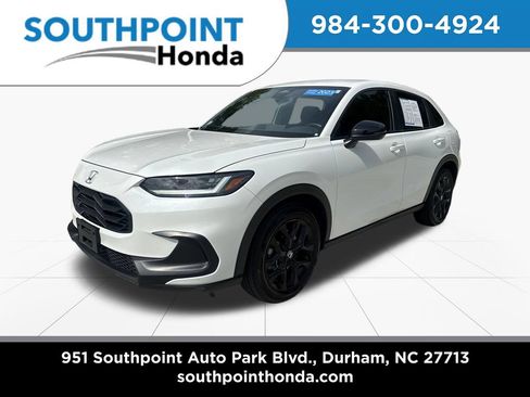 Used 2023 Honda HR-V Sport image 3