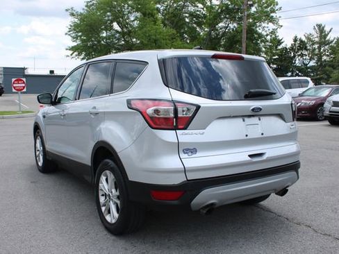Used 2017 Ford Escape SE FWD image 36