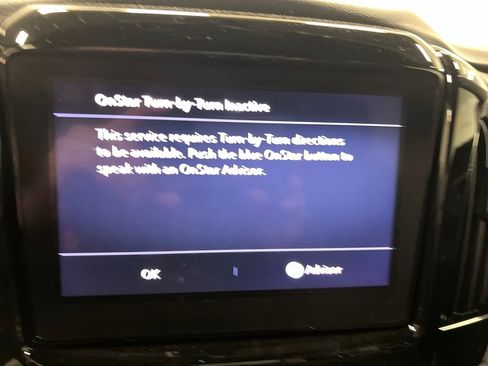 Used 2023 Chevrolet Traverse LT image 25