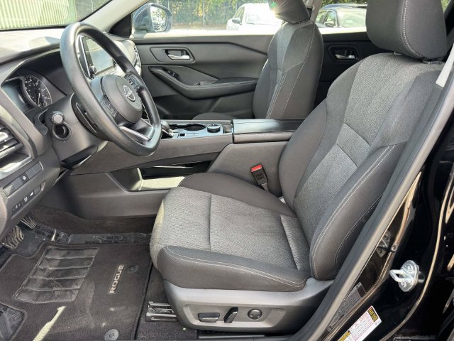 Used 2024 Nissan Rogue SV AWD/4WD image 14