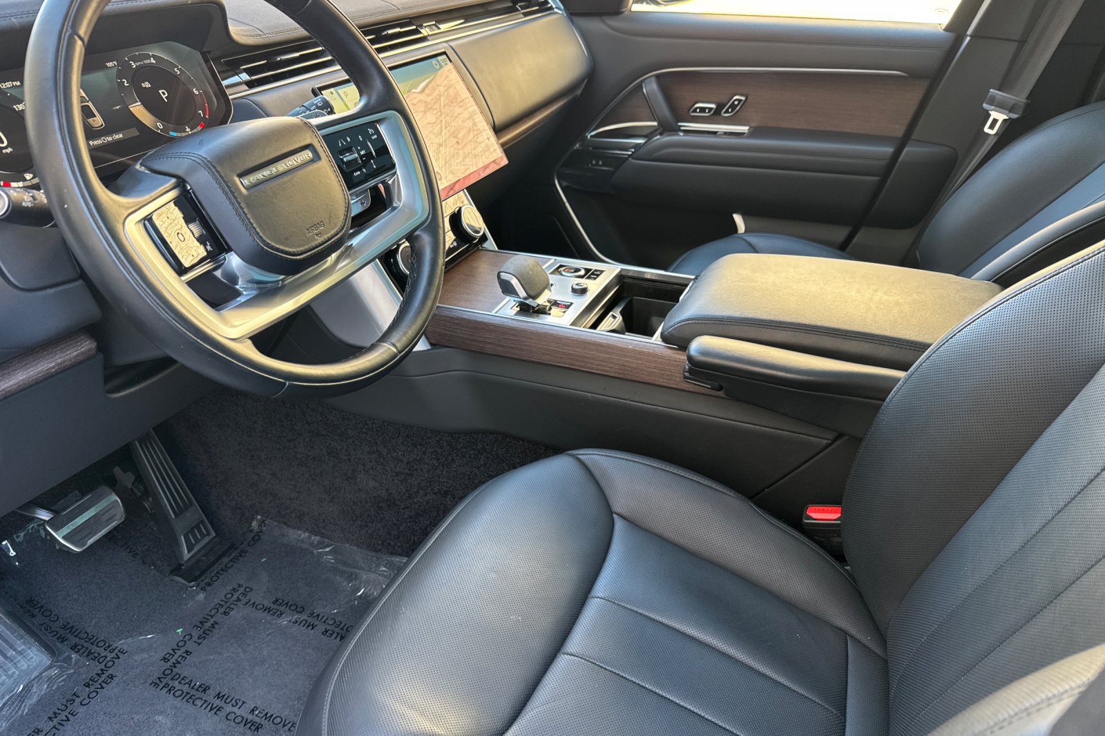 Used 2023 Land Rover Range Rover SE AWD/4WD image 9