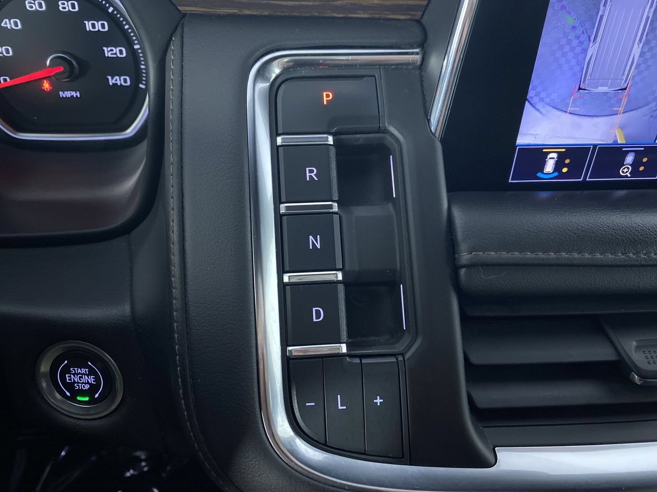 Certified 2021 Chevrolet Suburban High Country AWD/4WD image 7