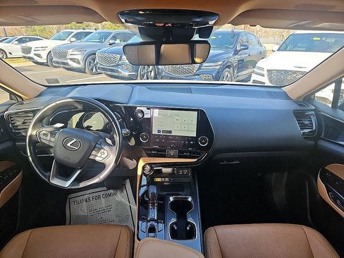 Used 2022 Lexus NX 250 FWD w/ Premium Package image 31
