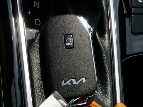 Used 2024 Kia Sportage X-Line w/ X-Line Premium Package AWD/4WD image 31