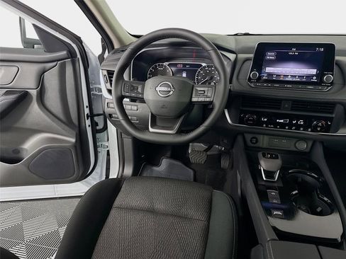 New 2026 Nissan Rogue SV FWD image 22