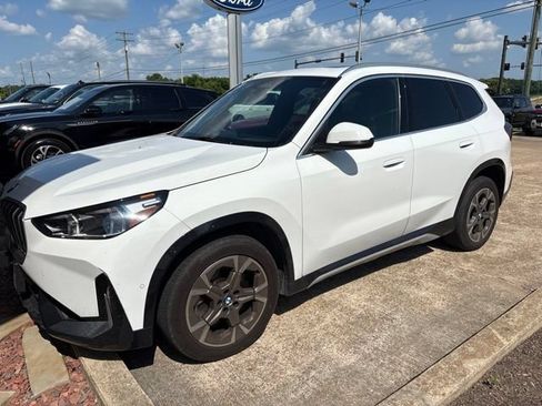 Used 2025 BMW X1 xDrive28i AWD/4WD image 1