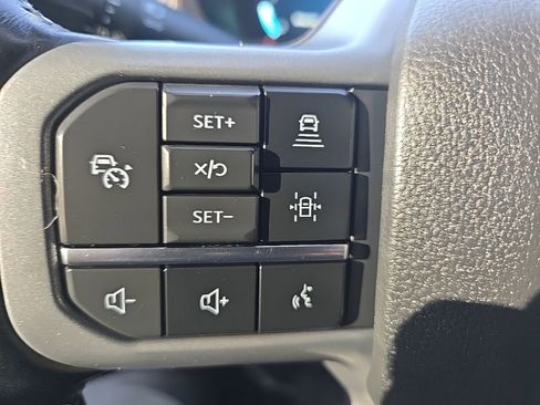 Used 2023 Ford F350 Lariat w/ Sport Appearance Package image 15