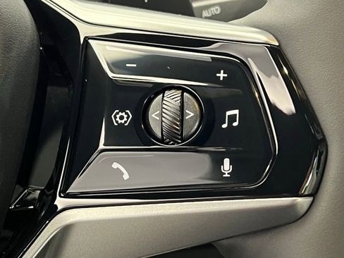 New 2026 BMW 530i 530i w/ Premium Package image 17