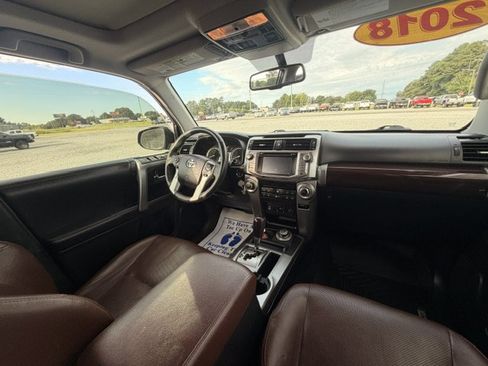 Used 2018 Toyota 4Runner Limited AWD/4WD image 7