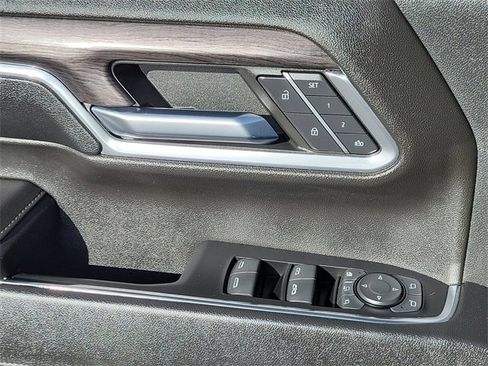 Used 2024 Chevrolet Silverado 3500 LTZ w/ LTZ Convenience Package image 20