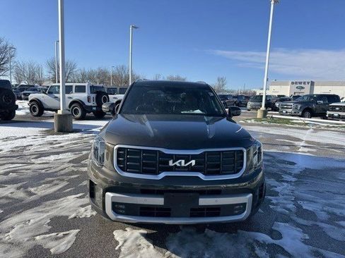 Used 2023 Kia Telluride SX Prestige image 2
