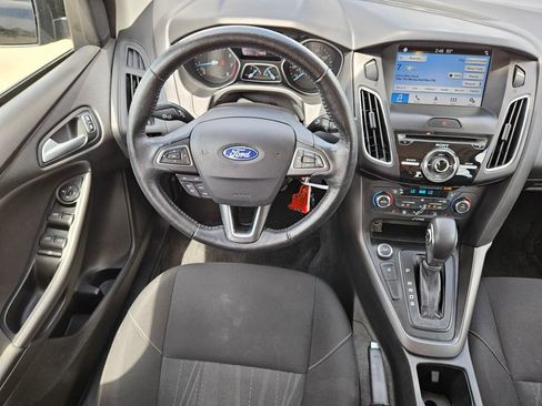 Used 2017 Ford Focus SEL w/ Cold Weather Package FWD image 27