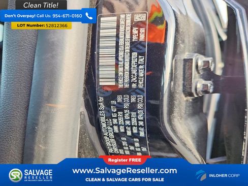 Used 2015 Jeep Renegade Latitude FWD image 16