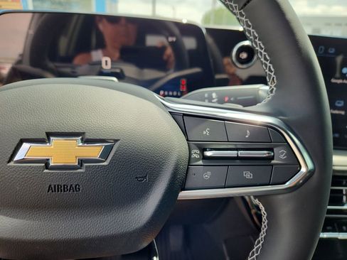 New 2025 Chevrolet Traverse LT w/ Enhanced Driving Package image 19