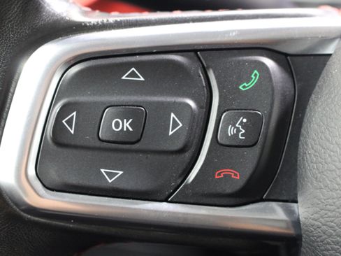Used 2019 Jeep Wrangler Rubicon w/ Steel Bumper Group AWD/4WD image 12